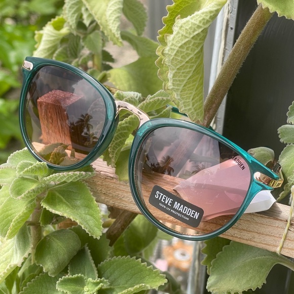 STEVE MADDEN Hot Tamales Sunglasses 52-20-141 main image 7